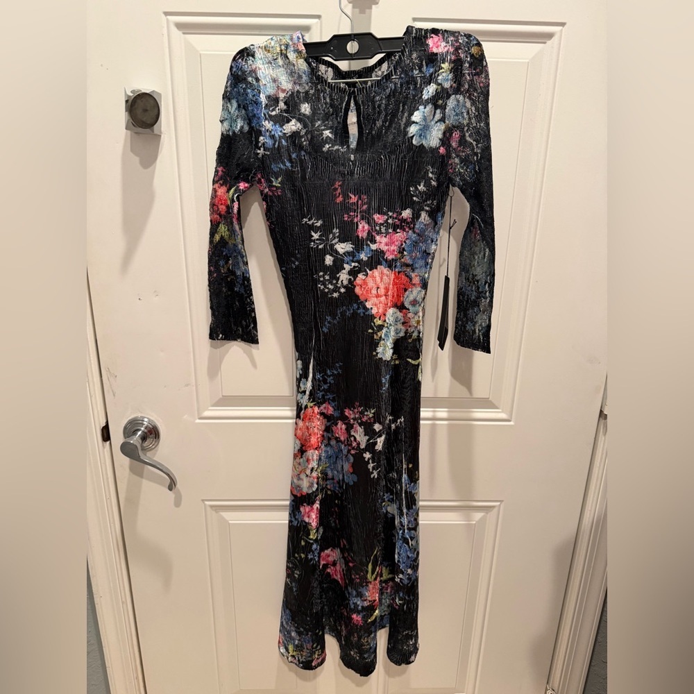Komarov long sleeve dress sz small
